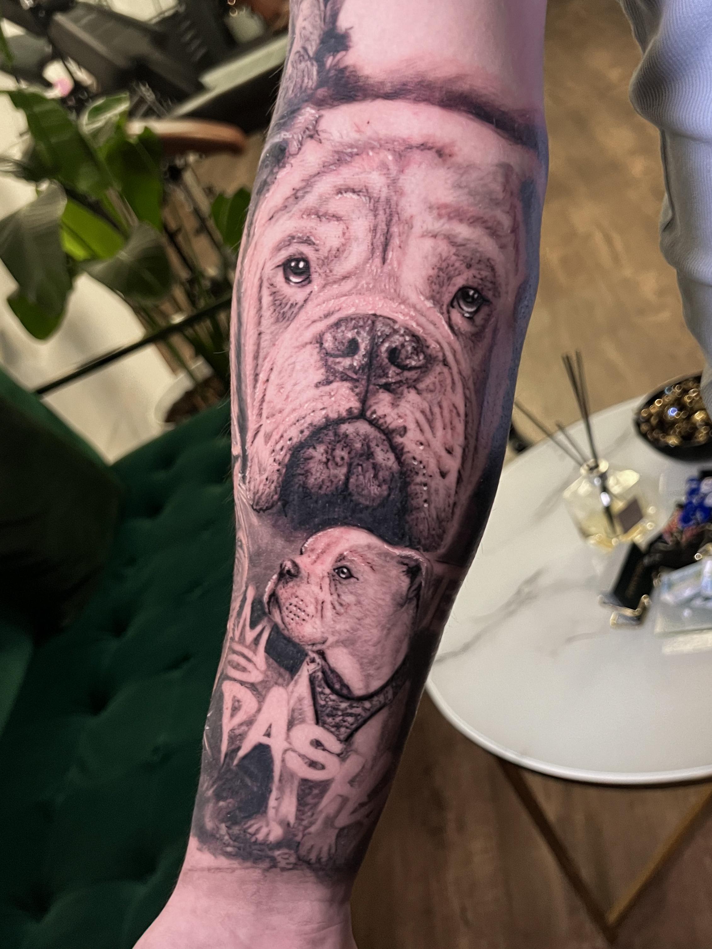 Tatuaje de realismo ilustrativo oscuro en Suiza | Taker Tattoos